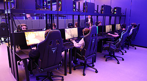 Олимпийский чемпион посетил в Челябинске один из лучших фиджитал-центров РФ