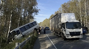 В Госавтоинспекции назвали причину, почему ПАЗик улетел в кювет под Челябинском