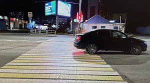 Школьница попала под колеса автомобиля на переходе в Челябинске