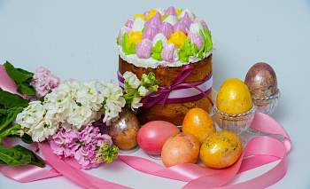 Неожиданные гибриды и формы: какими куличами челябинцы готовы удивлять на Пасху