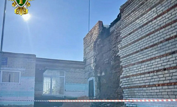 В школе Челябинской области обрушилась стена 
