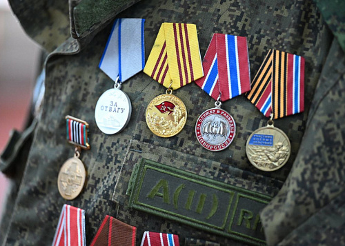 Челябинские эксперты оценили помощь ветеранам СВО в возвращении к мирной жизни 