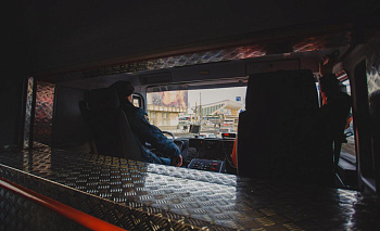 Жильцы девятиэтажки на Чичерина сами эвакуировались при пожаре