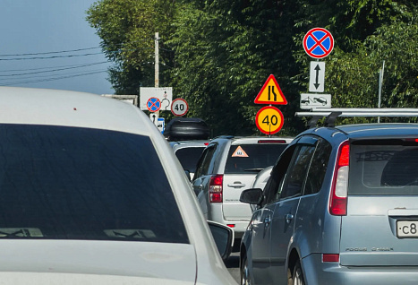 Заторы в трех направлениях собрались в районе Шершневского кольца в Челябинске