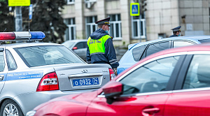 Массовые проверки таксистов запустили в Челябинской области