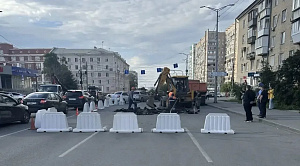 Проезд по перекрестку в Челябинске ограничили из-за просевшего асфальта