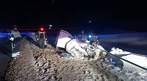 Nissan в снегопад попал в смертельное ДТП с фурой в Челябинской области