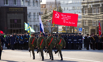 Челябинцам не дадут прогуляться с Лениным из-за репетиции парада