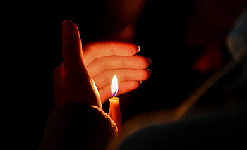 Церковная свеча устроила пожар в офисном здании в Челябинской области