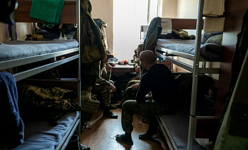 В Троицке открыли мемориал в честь погибшего на СВО студента медресе