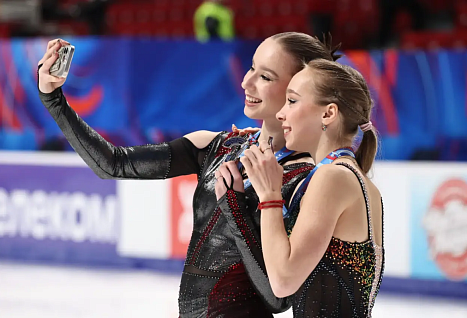 Алиса Двоеглазова и Петр Гуменник выиграли Финал Гран-при в Челябинске