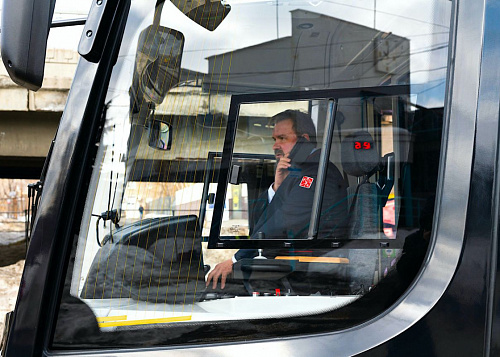 В Челябинске временно перенесли две трамвайные остановки 