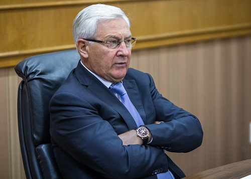 Умер бывший вице-спикер челябинского ЗСО Юрий Карликанов