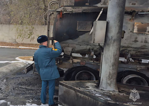 В МЧС назвали причину пожара на АЗС в Челябинске
