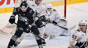 «Трактор» одержал победу над «Адмиралом» со счётом 3:1