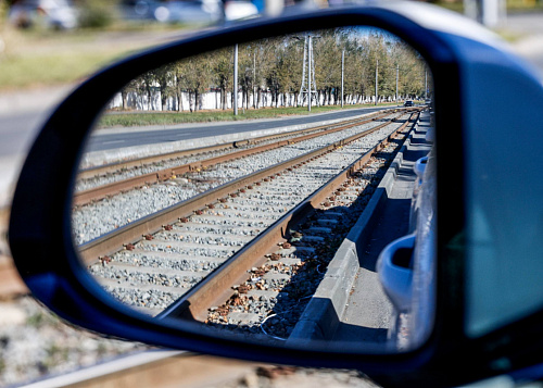 Массовое ДТП с маршруткой заблокировало проезд трамваев в Челябинске