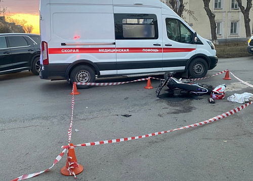 Подросток на питбайке заехал под Howo в Челябинской области