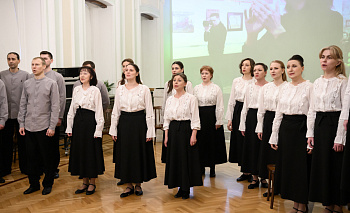 В челябинском Молодежном театре прошел благотворительный концерт для участников СВО 