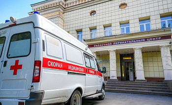 Фельдшер приняла стремительные роды на дороге под Челябинском