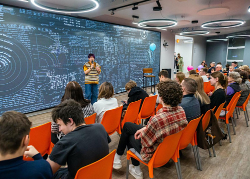 ИЦАЭ Челябинска показал эволюцию научпопа на своём 15-летии