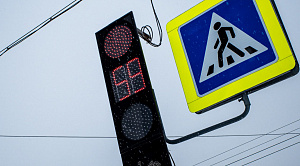 В Челябинске маршрутчик проехал на красный свет и сбил пешехода