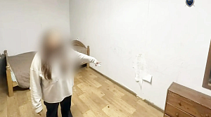 Челябинка ответит по закону за брошенную дочь с инвалидностью на балконе