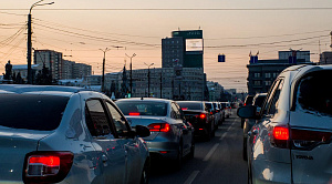 Челябинск встал в заторах из-за снегопада, который никак не кончится