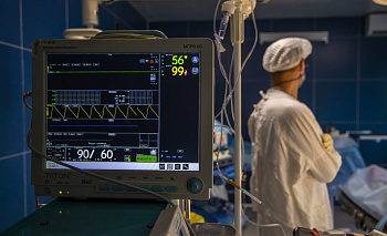 Хирурги Челябинска и Петербурга на мастер-классе спасли пациентов от ампутации