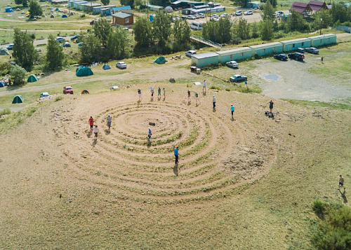 Аркаим проведет «Ночь искусств» с мотоциклами и археологическим гитарником