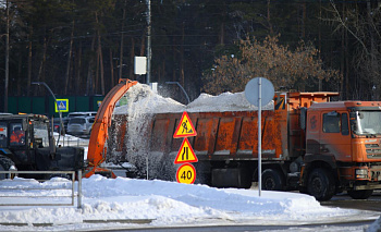На уборку снега в Челябинске вывели 228 спецмашин и более 400 рабочих