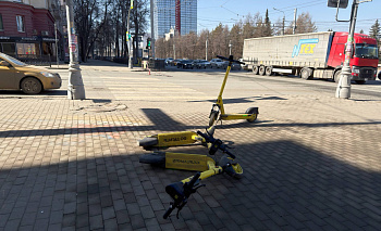 Самокатный беспредел: челябинцы теряют тротуары и эстетику порядка