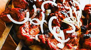 Диван, грядки или Питер: челябинцы рассказали, как проведут майские