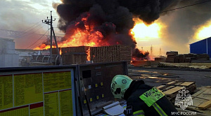Пожар на 2,6 тысячи «квадратов» произошел на складе в Челябинске