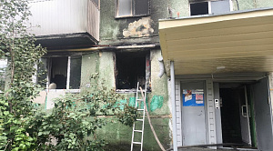 Сотрудники МЧС спасли пять человек во время пожара в доме в Златоусте