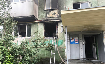 Сотрудники МЧС спасли пять человек во время пожара в доме в Златоусте