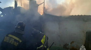 В Магнитогорске семья оказалась в огненном капкане