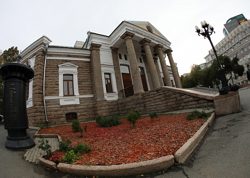 Челябинский Молодежный театр празднует шестидесятилетие в День пожилого человека