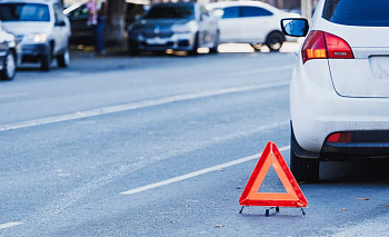 Массовая авария в Челябинске: столкнулись четыре иномарки, пострадал ребёнок