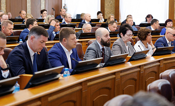 В Челябинской области депутаты одобрили поправки в образовательный закон