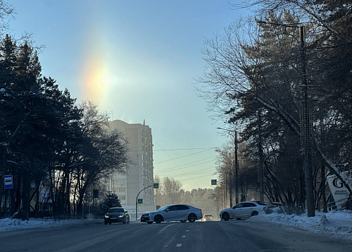 Утром 15 января в небе над Челябинском снова появилась зимняя радуга