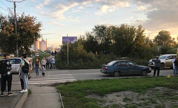 Иномарка сбила школьника на самокате в Челябинской области