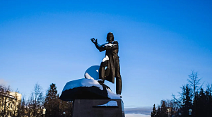 «Не смог промолчать»: челябинца наградили за защиту памяти о лётчике-герое