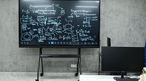 Родители рассказали об условиях обучения в огромной школе на Северо-западе Челябинска