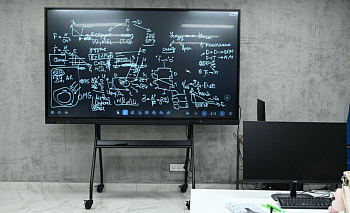 Родители рассказали об условиях обучения в огромной школе на Северо-западе Челябинска