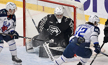 «Трактор» победил «Торпедо» на домашнем льду