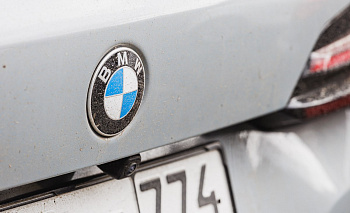 BMW сбил 89-летнюю бабушку в центре Челябинска