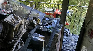 Пожарные спасли пенсионерку из горящей квартиры в Челябинске