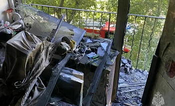 Пожарные спасли пенсионерку из горящей квартиры в Челябинске