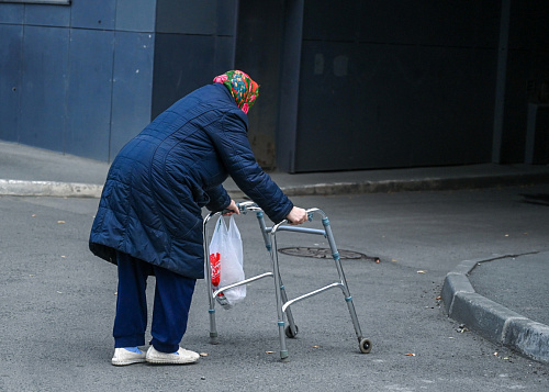 Мошенники лишили чету пенсионеров из Нязепетровска сбережений и автомобиля