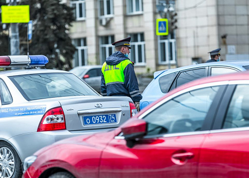 Массовые проверки водителей стартовали в Челябинске